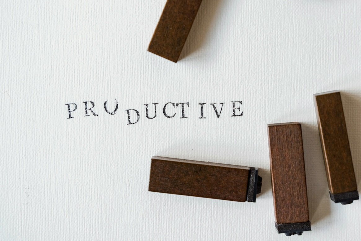 10 Must-Have Remote Work Tools for 2025 and Their Professional Uses
